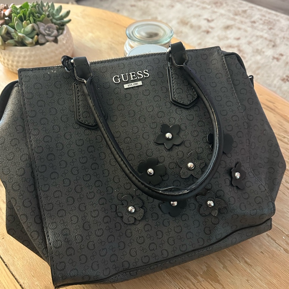 Guess purse